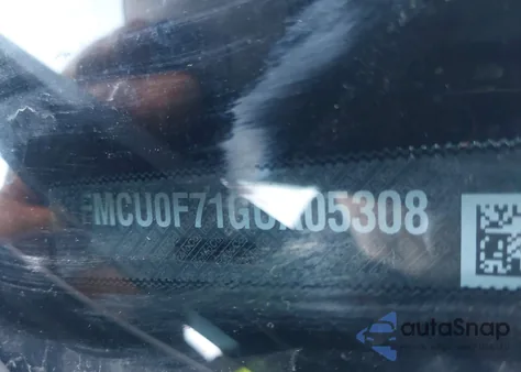 2016 Ford Escape S z USA, uszkodzony, nr VIN 1FMCU0F71GUA05308